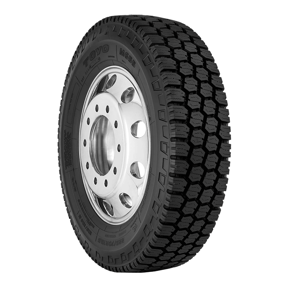 Toyo M655 Tire